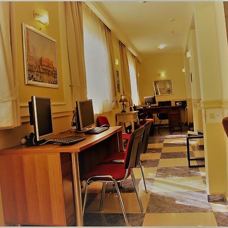 Agelia Beach Hotel Sfáka エクステリア 写真