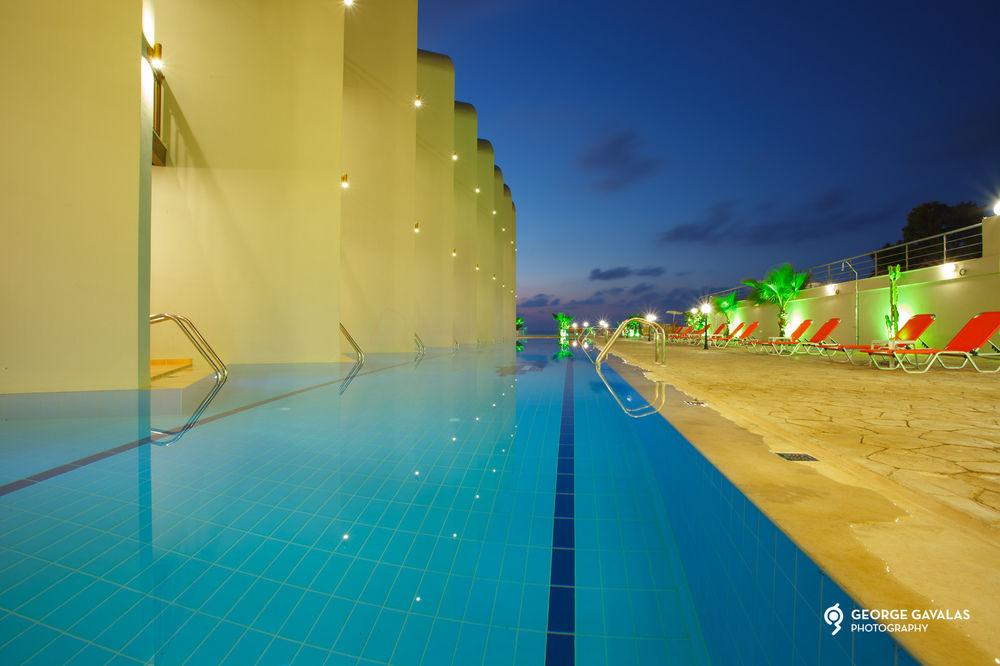 Agelia Beach Hotel Sfáka エクステリア 写真