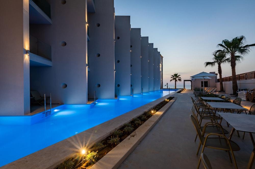 Agelia Beach Hotel Sfáka エクステリア 写真