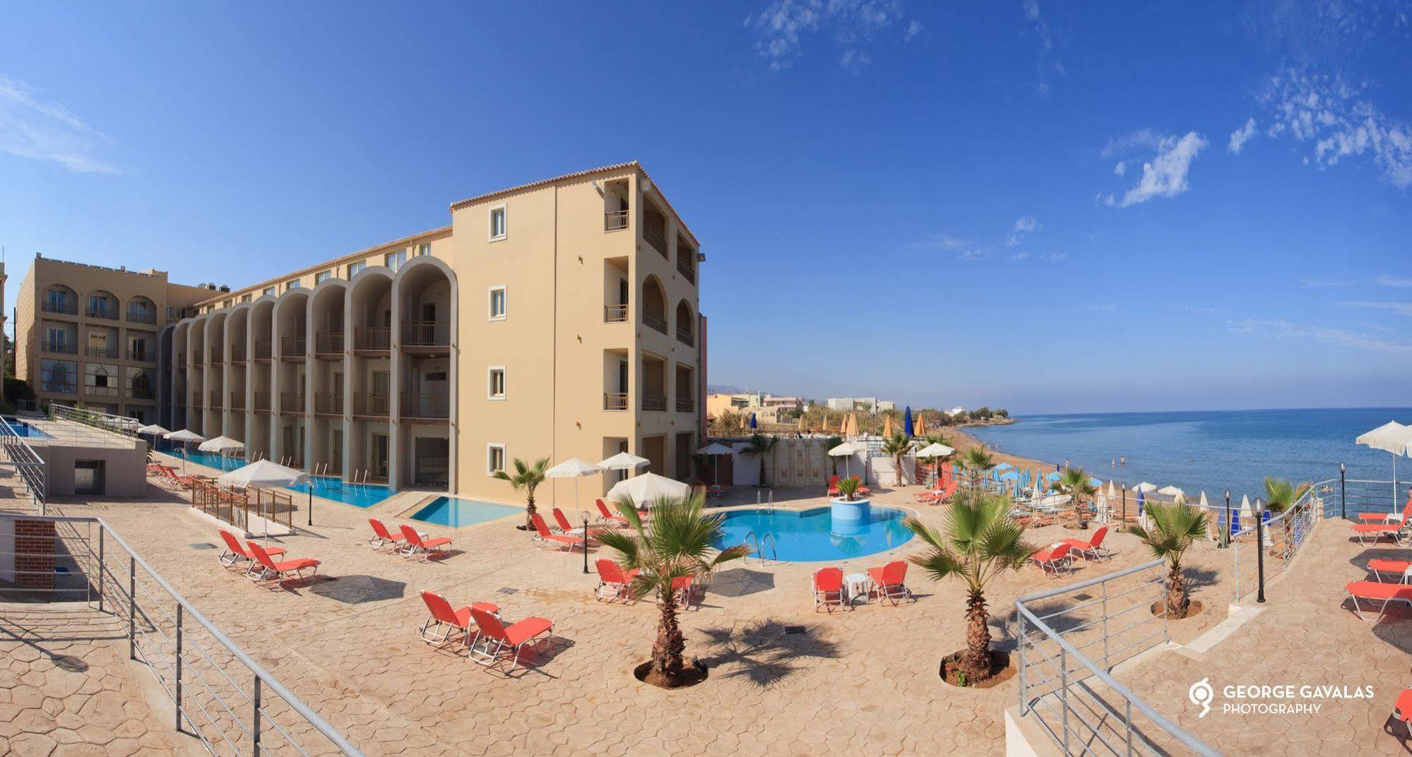 Agelia Beach Hotel Sfáka エクステリア 写真